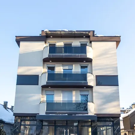 Platinum Apartment Nova Varos - Near City Center